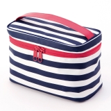 『MAQUIA』コラボ バニティポーチ